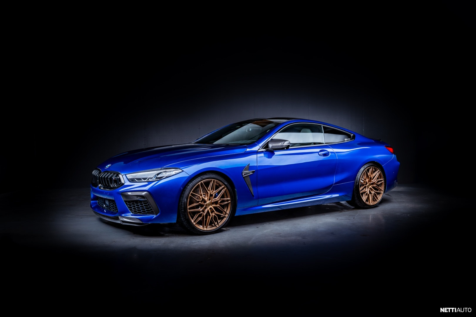BMW M8