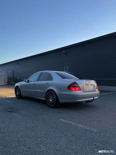 Mercedes-Benz E 2005, photo 3/7