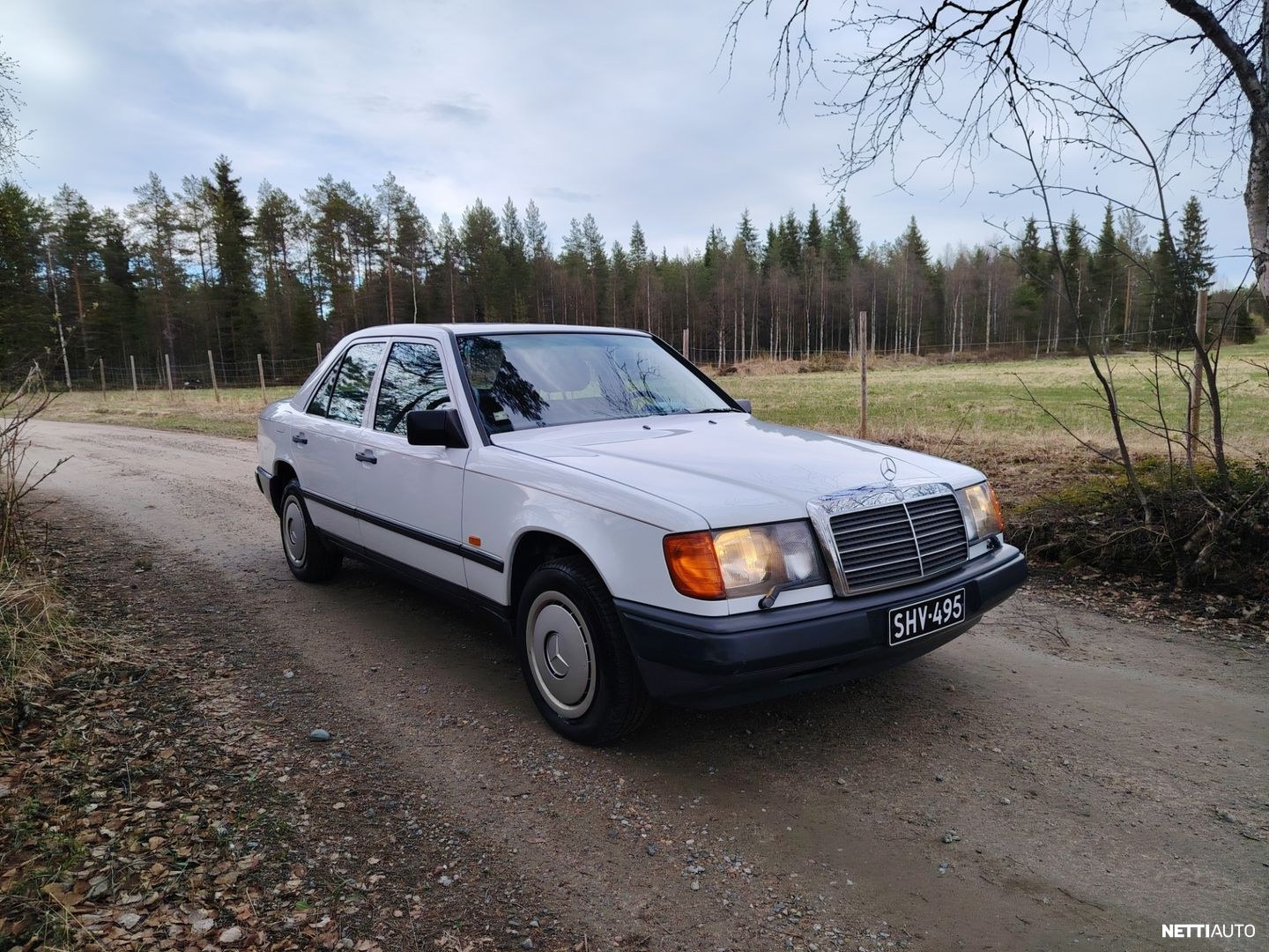 Mercedes-Benz 200
