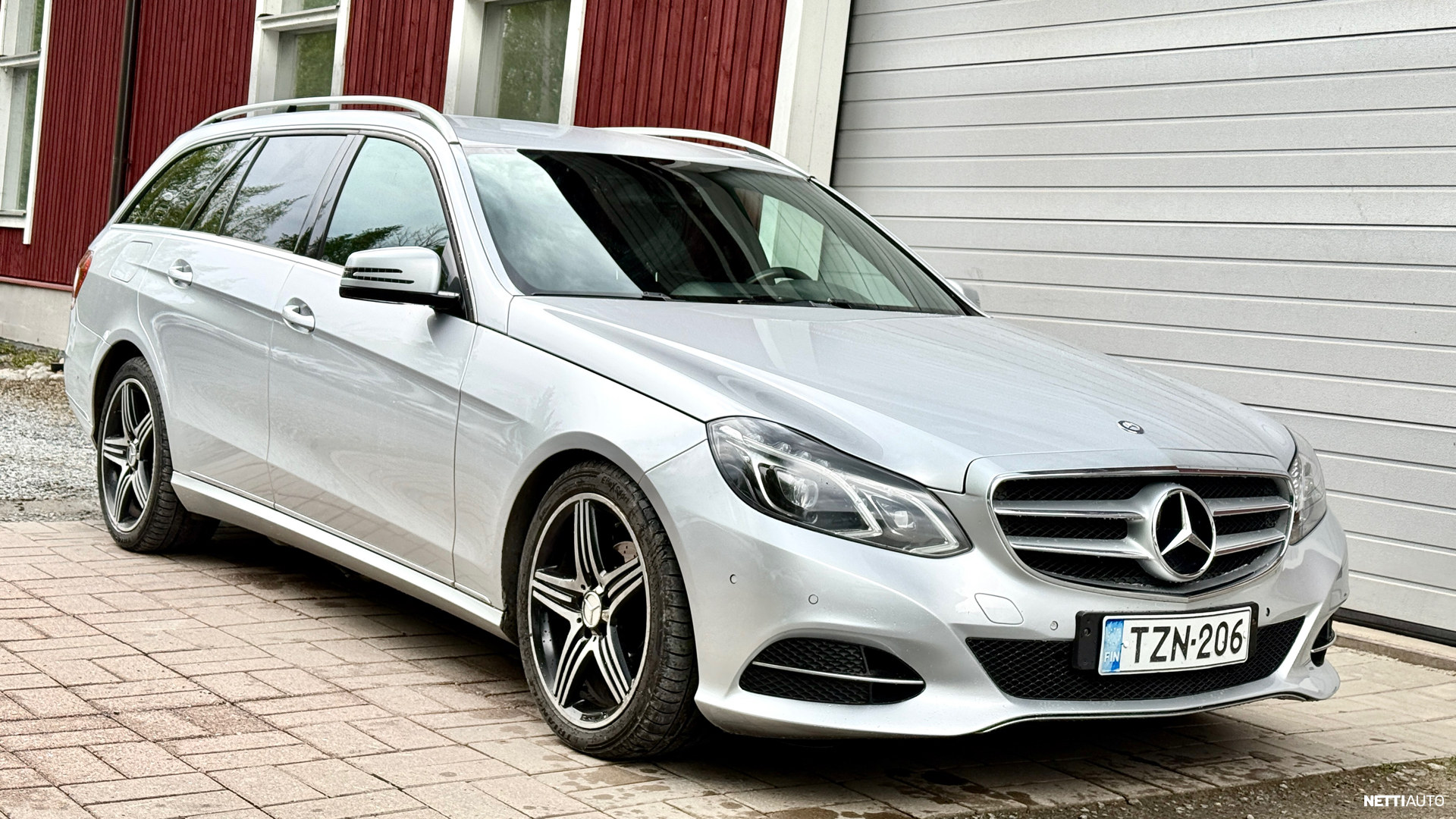 Mercedes-Benz E