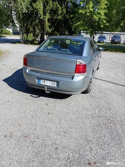 Opel Vectra 2.2 2005, kuva 5/8