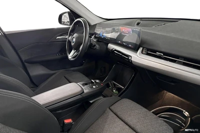 BMW X1 U11 25e A xDrive Charged Edition 2025, kuva 3/6
