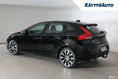 Volvo V40 2018, photo 4/23