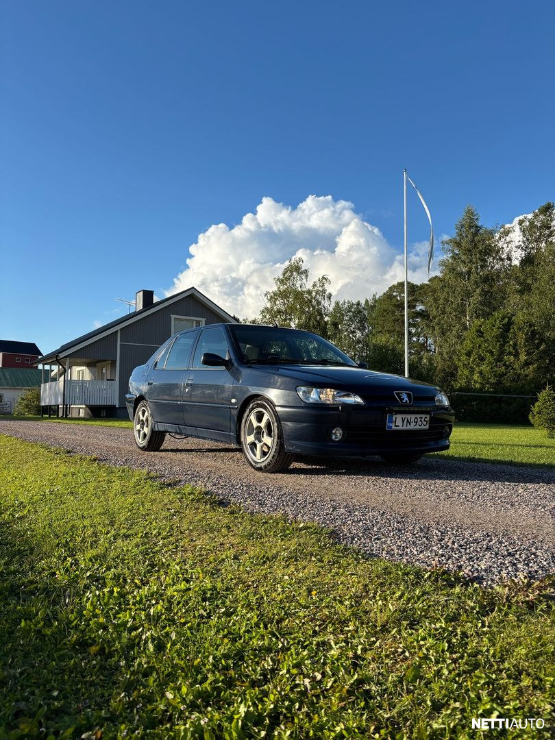 Peugeot 306