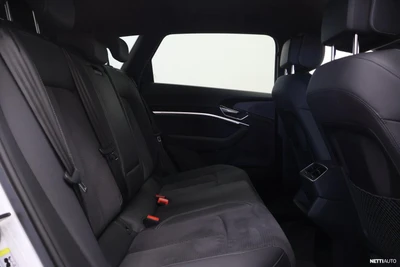 Audi e-tron S line 55 quattro 2023, kuva 7/22