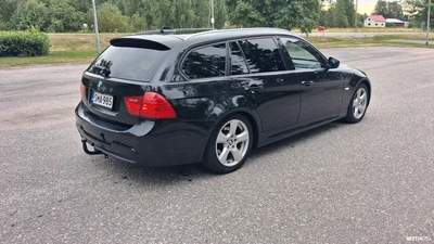 BMW 320 2011, photo 3/8