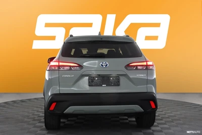 Toyota Corolla Cross 2.0 Hybrid Active 2023, photo 7/25