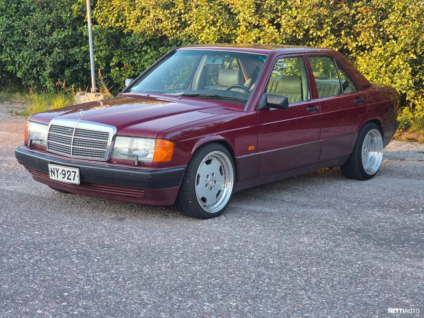 Mercedes-Benz 190