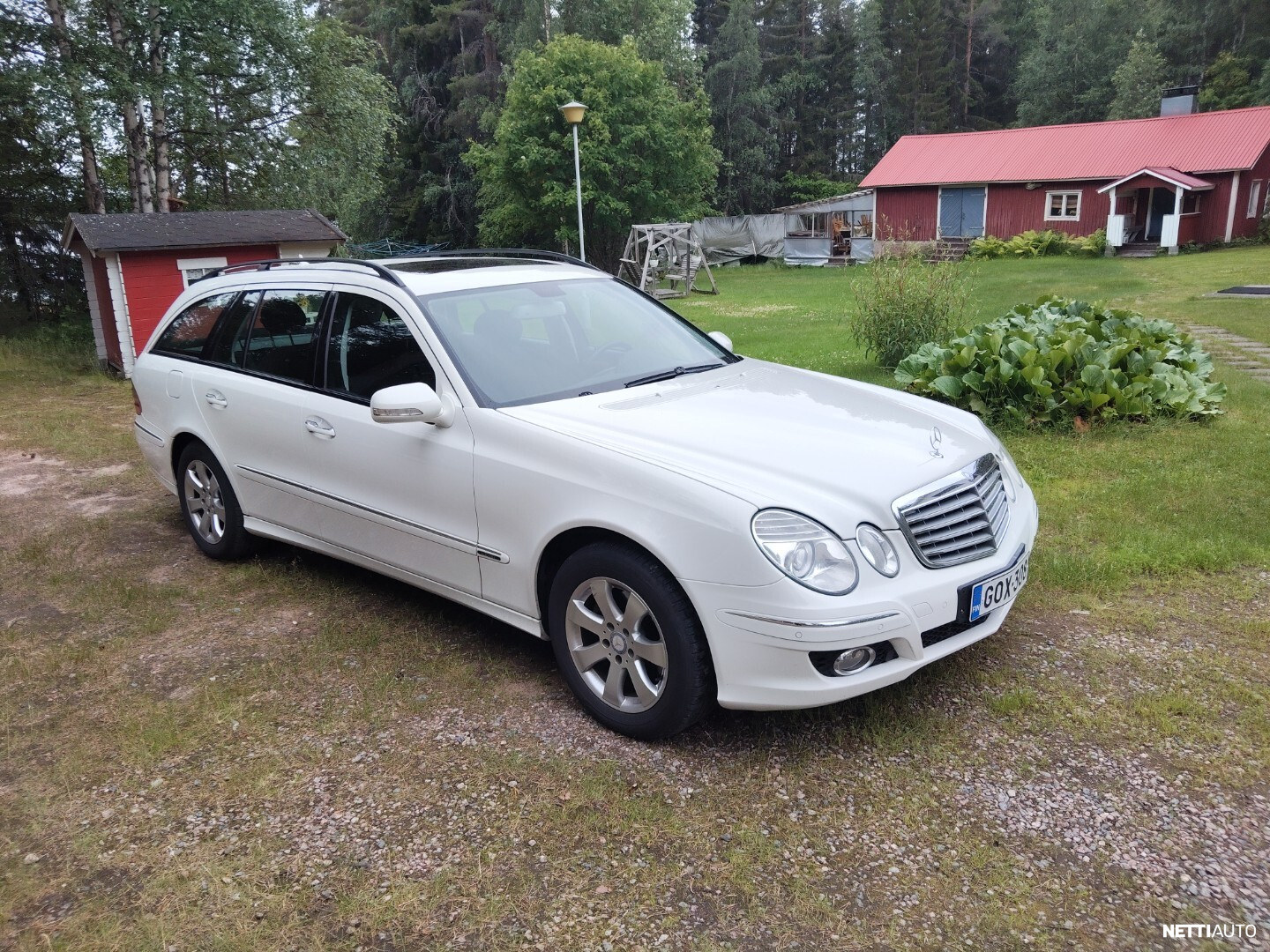 Mercedes-Benz E
