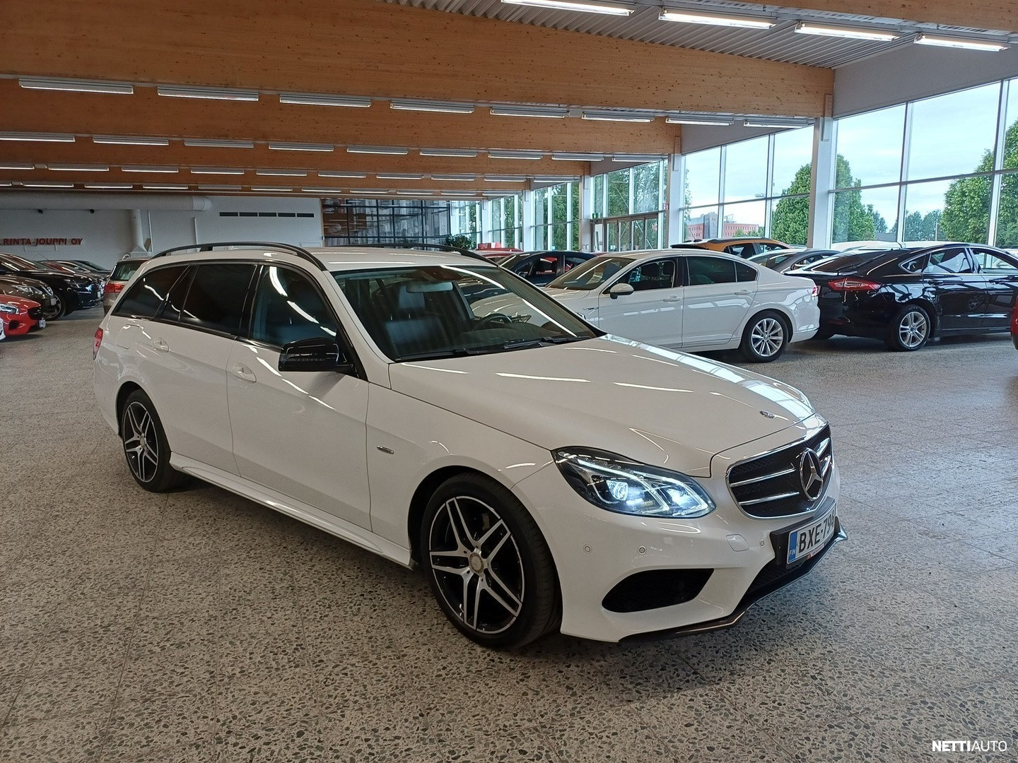 Mercedes-Benz E 220 BlueTec T A Business AMG