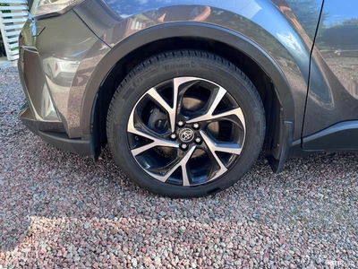 Toyota C-HR 1.8 Hybrid Intense Biusiness 2022, kuva 6/9