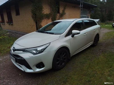 Toyota Avensis 2018, kuva 2/10