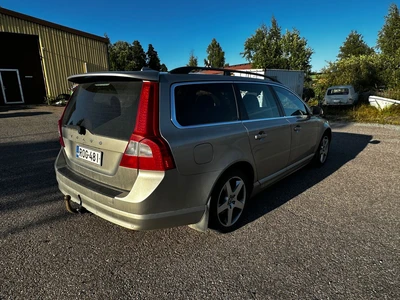 Volvo V70 2,4D Summum aut 2008, kuva 2/12
