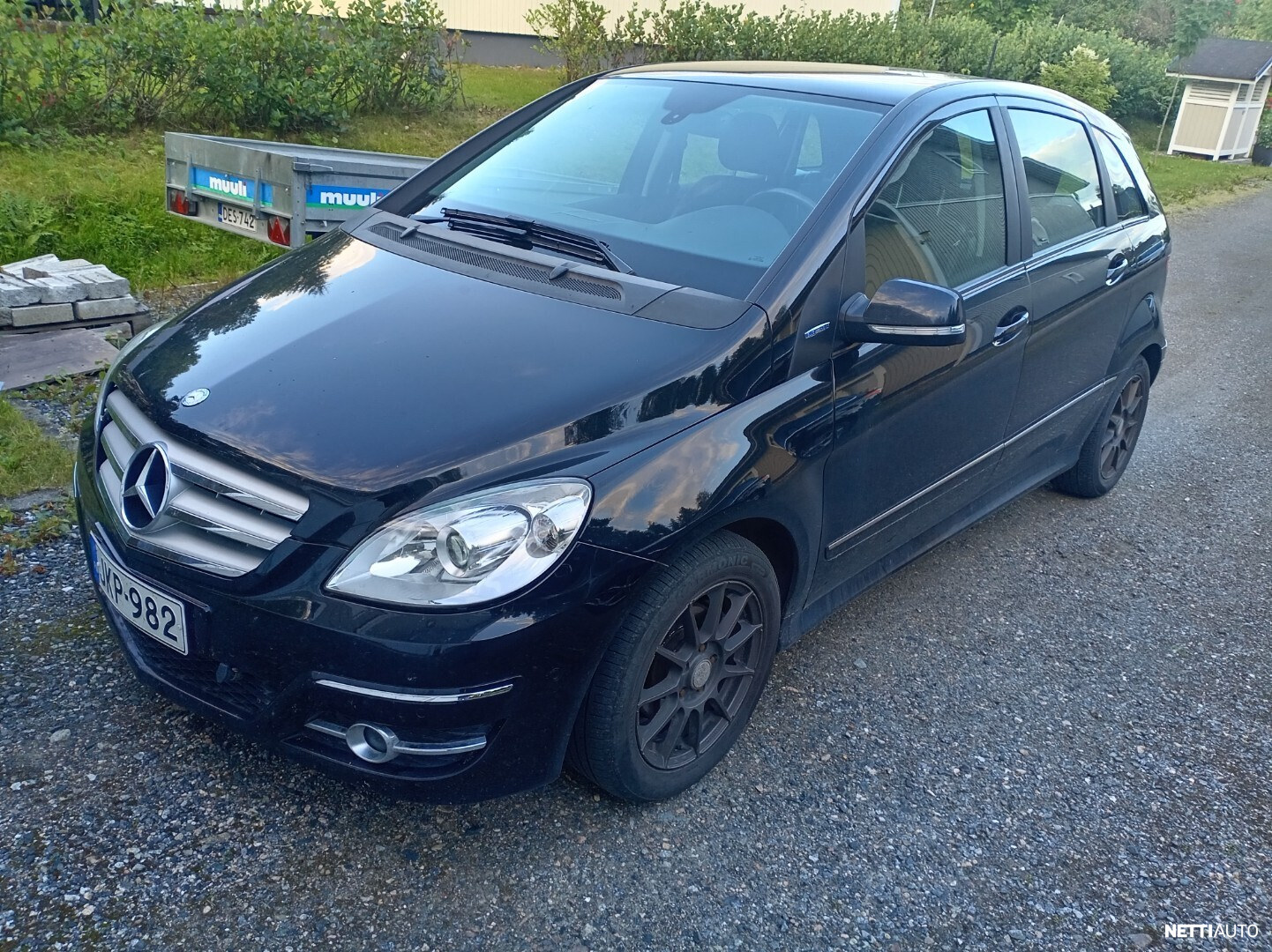 Mercedes-Benz B
