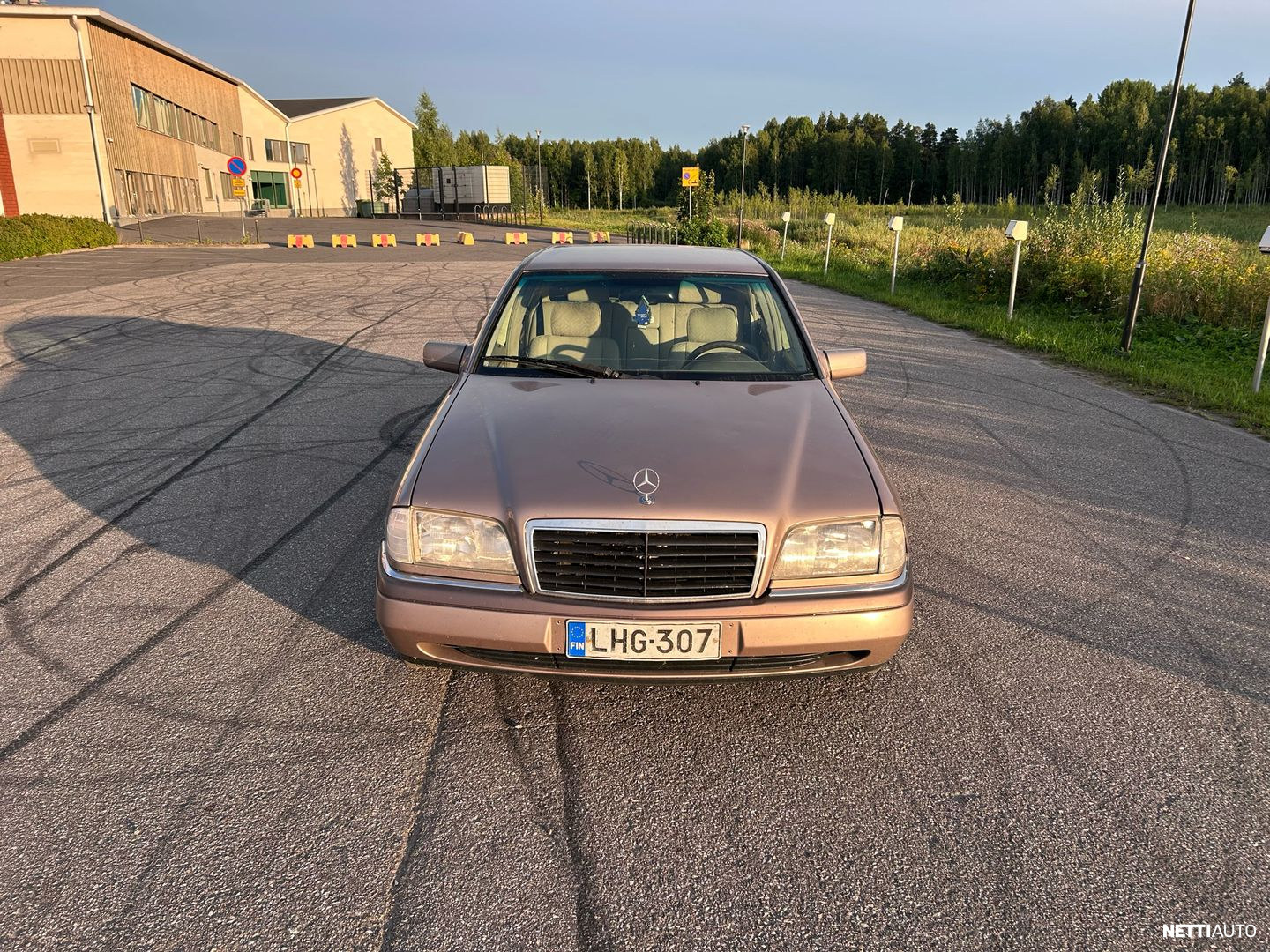 Mercedes-Benz C 200
