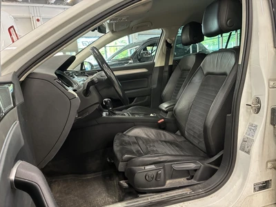 Volkswagen Passat 2017, photo 3/5