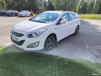 Hyundai i40 1,6 GDI 6MT ISG Comfort Plus 2013, photo 2/23