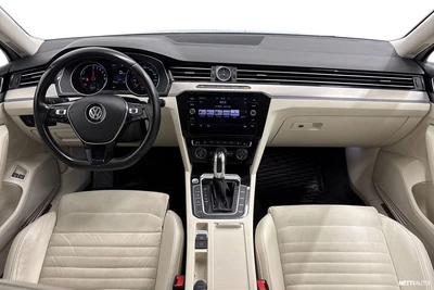 Volkswagen Passat 2018, kuva 7/38