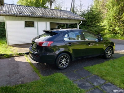 Mitsubishi Lancer Sportback 1,8 Invite 2009, kuva 7/13