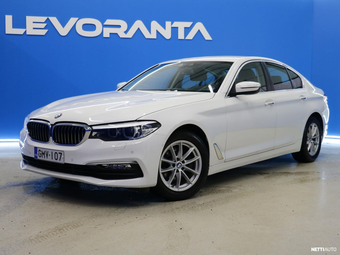 BMW 520