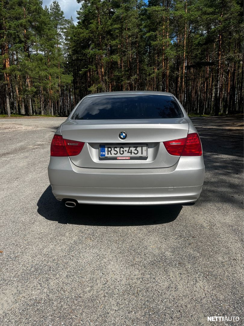 BMW 318 2010, photo 6/13