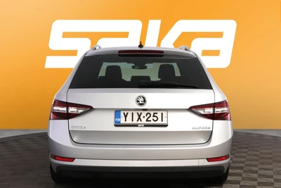 Skoda Superb 2016, kuva 7/38