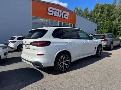 BMW X5 G05 xDrive45e A M-Sport 2021, kuva 2/4