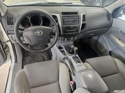 Toyota Hilux 2011, photo 6/19