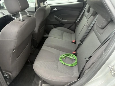 Ford Focus 2012, photo 5/6