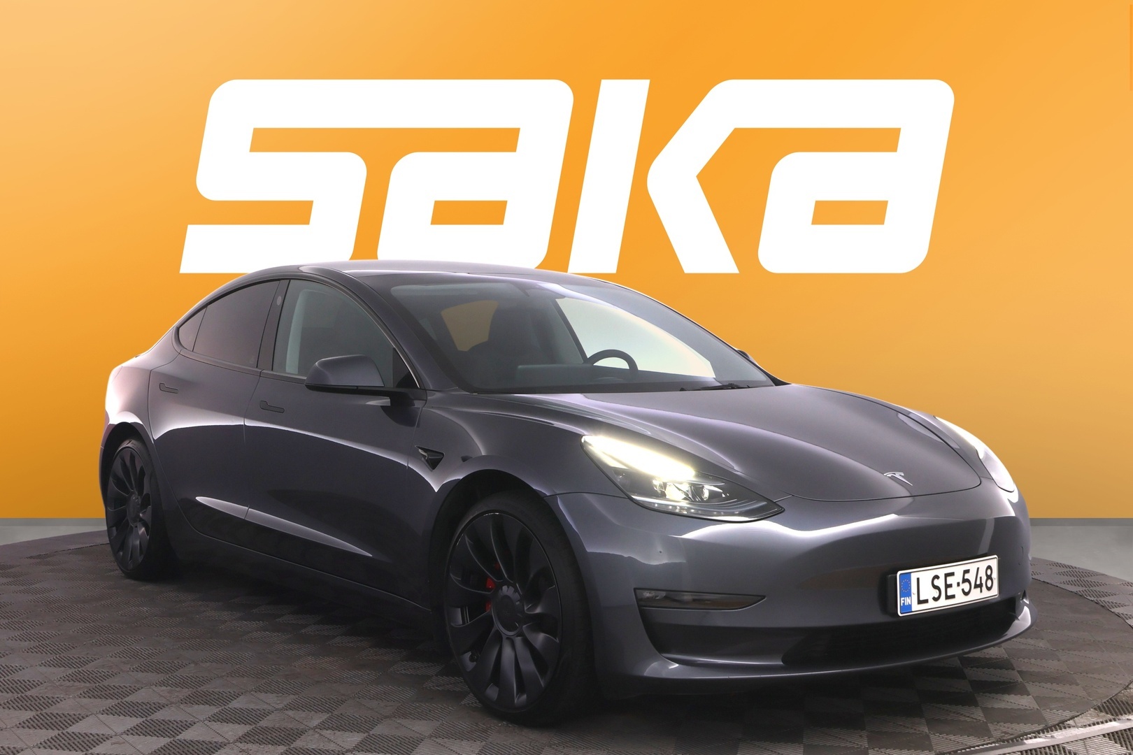 Tesla Model 3 Performance