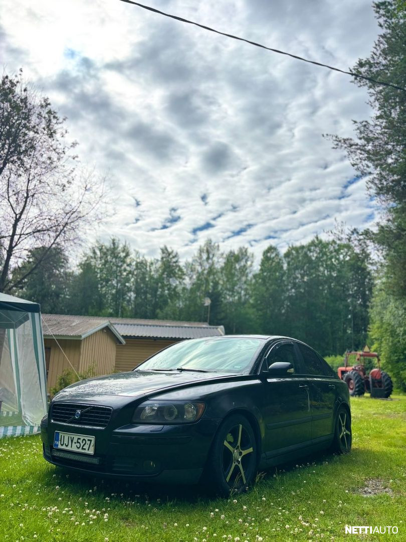 Volvo S40