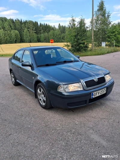 Skoda Octavia 2004, kuva 3/10