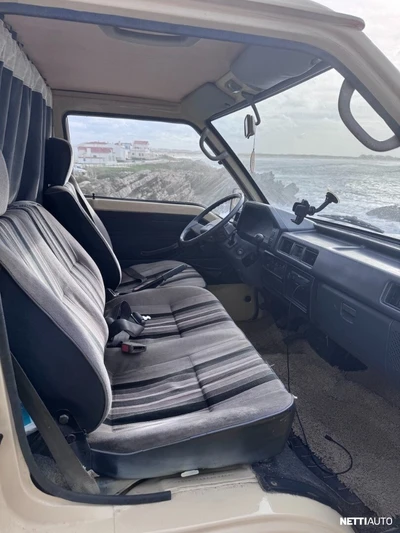 Mitsubishi L300 2,5 D RWD 3h 1992, kuva 6/10