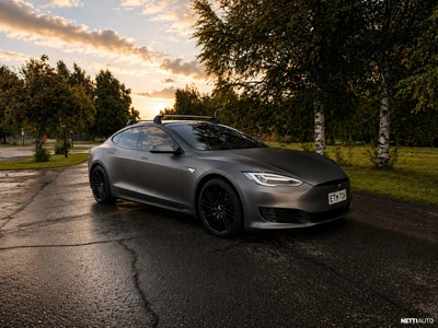 Tesla Model S 90D 2016, photo 6/10