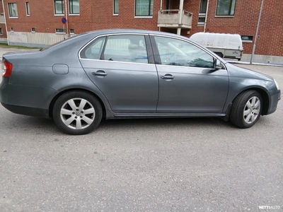 Volkswagen Jetta 2006, photo 2/16
