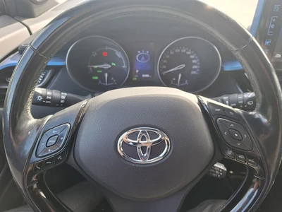 Toyota C-HR 1,8 Hybrid Style 2018, kuva 7/10