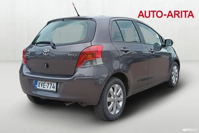Toyota Yaris 2010, photo 5/20