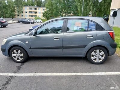 Kia Rio 2006, kuva 2/8