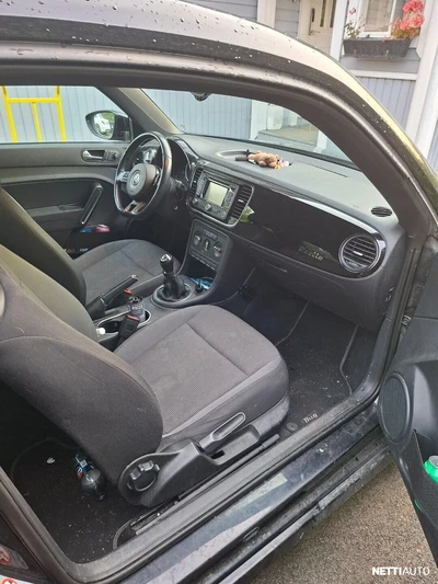 Volkswagen Beetle 1,2 TSI 77 kW (105 hv) 2012, kuva 5/6