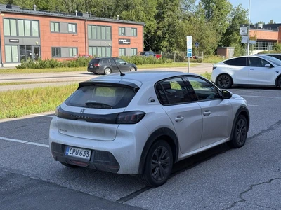 Peugeot e-208 2020, kuva 5/10