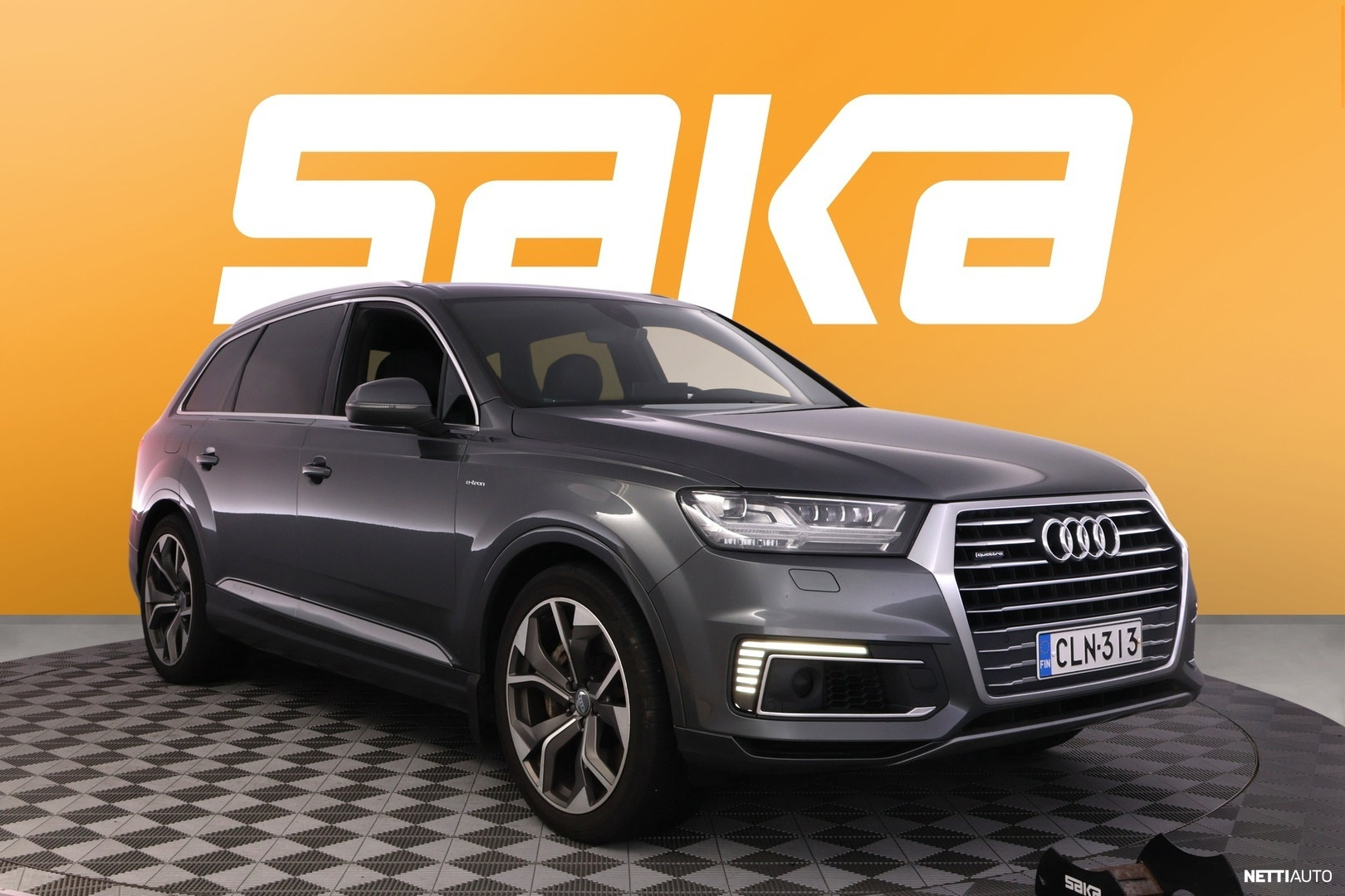 Audi Q7 S line Business Edition 3,0 V6 TDI e-tron quattro tiptronic.