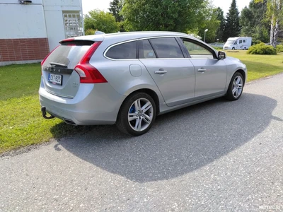 Volvo V60 2014, photo 3/7