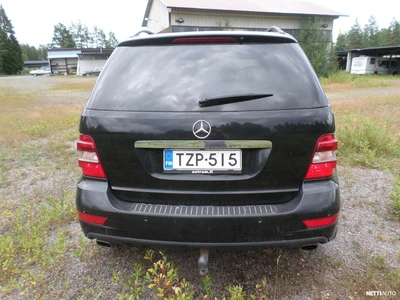 Mercedes-Benz ML 2009, photo 5/10