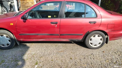 Nissan Almera 1995, kuva 4/9