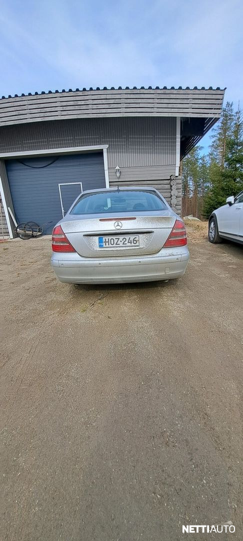 Mercedes-Benz E 320 2003, kuva 4/11