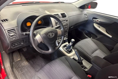 Toyota Corolla 2011, photo 6/18