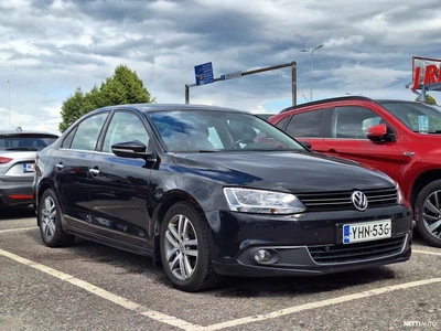 Volkswagen Jetta 2011, photo 1/7