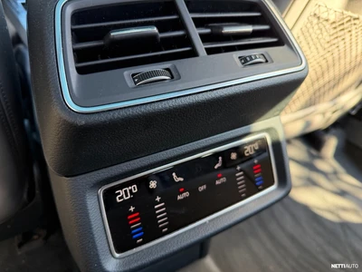 Audi e-tron 2021, photo 7/11