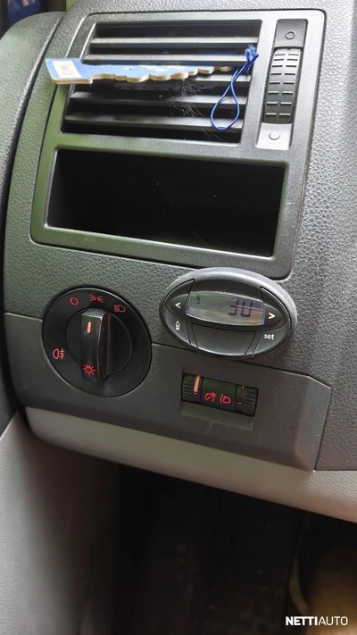 Volkswagen Transporter 2004, photo 5/6