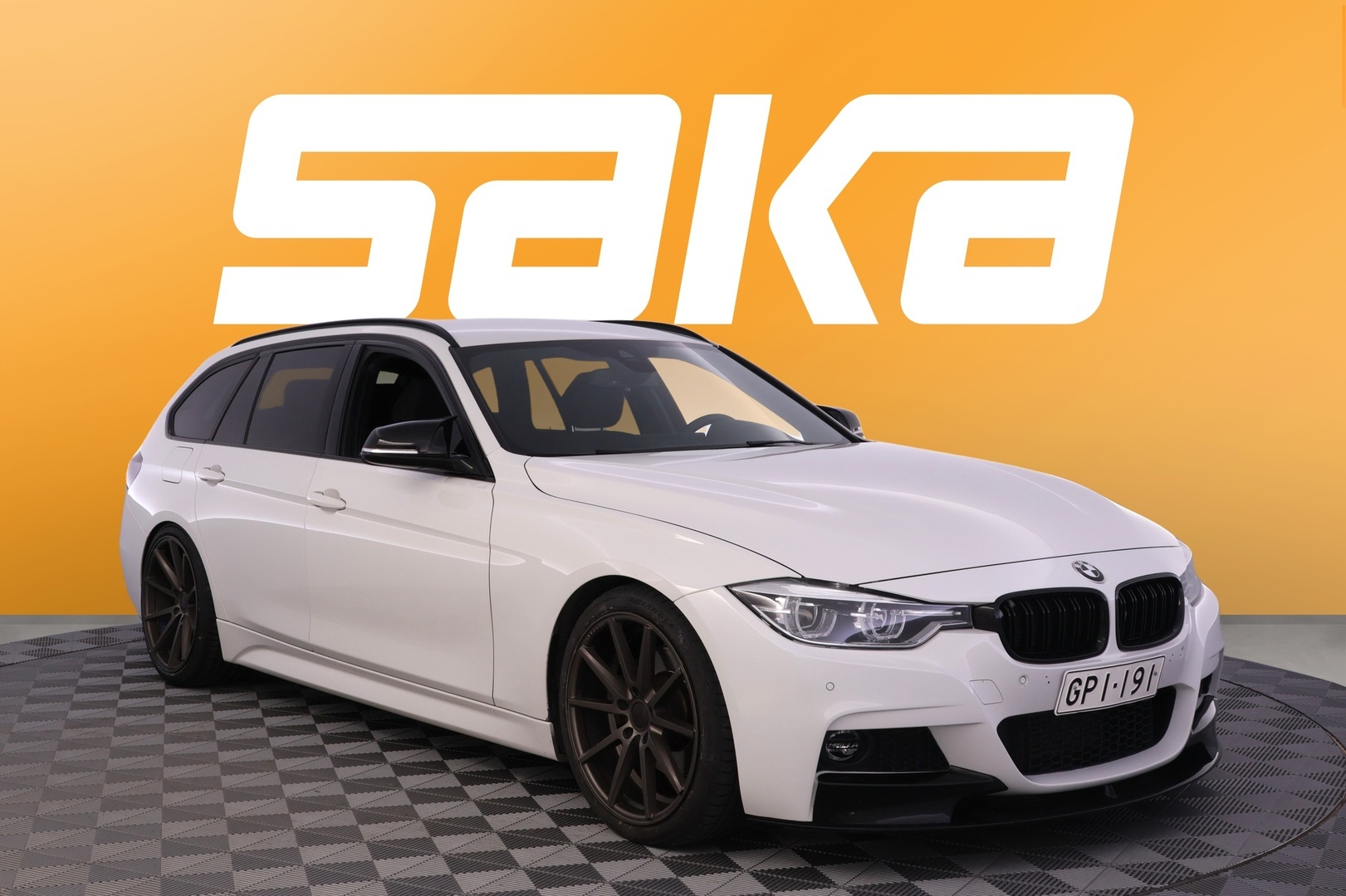 BMW 330